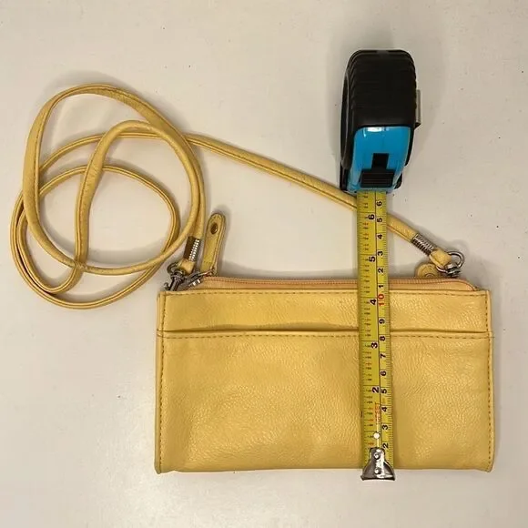 Follow Me Handbag   - Picture 9 of 9